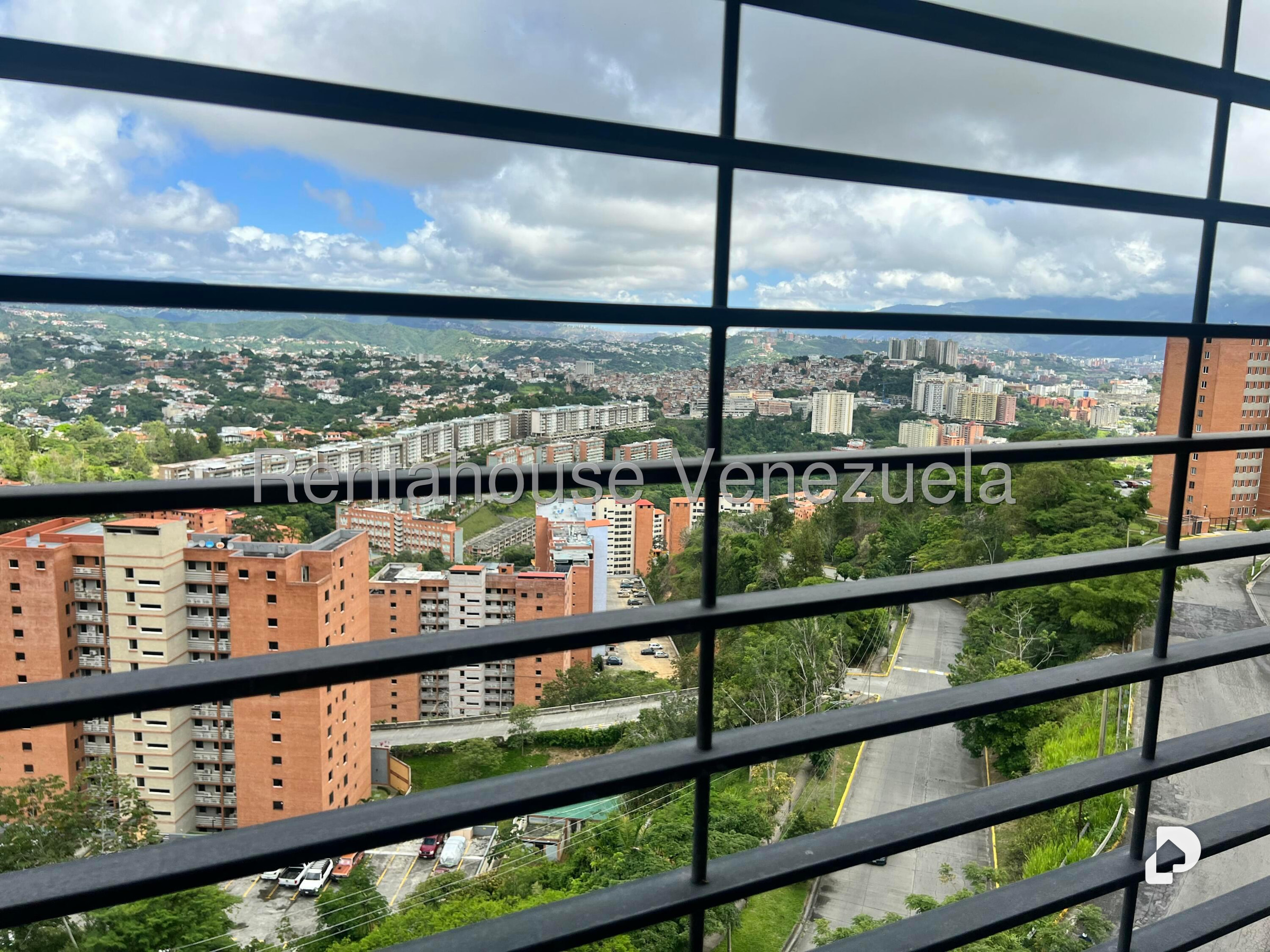 Apartamento en Colinas de La Tahona, Caracas