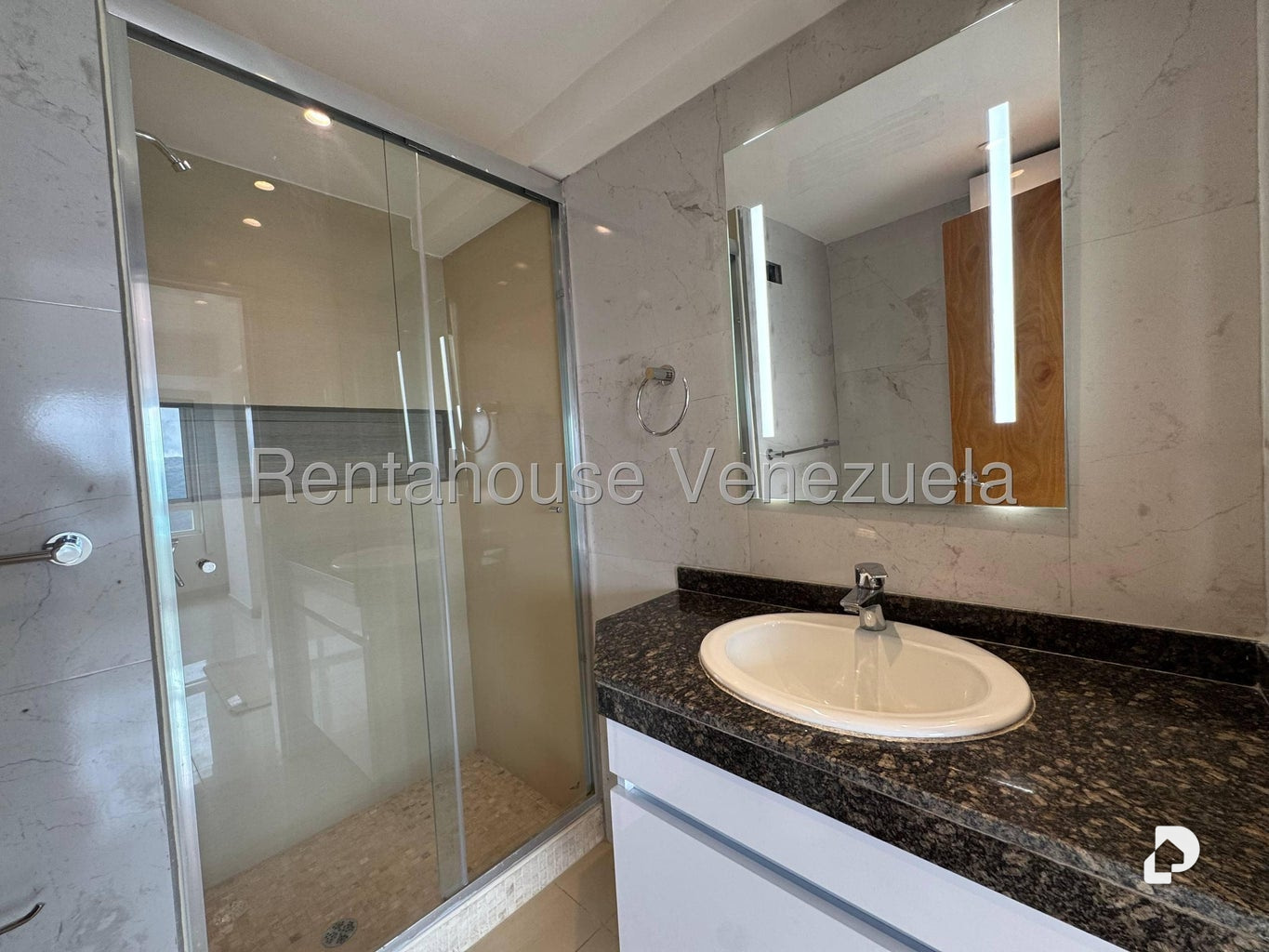 Penthouse en La Lagunita Country Club, Caracas