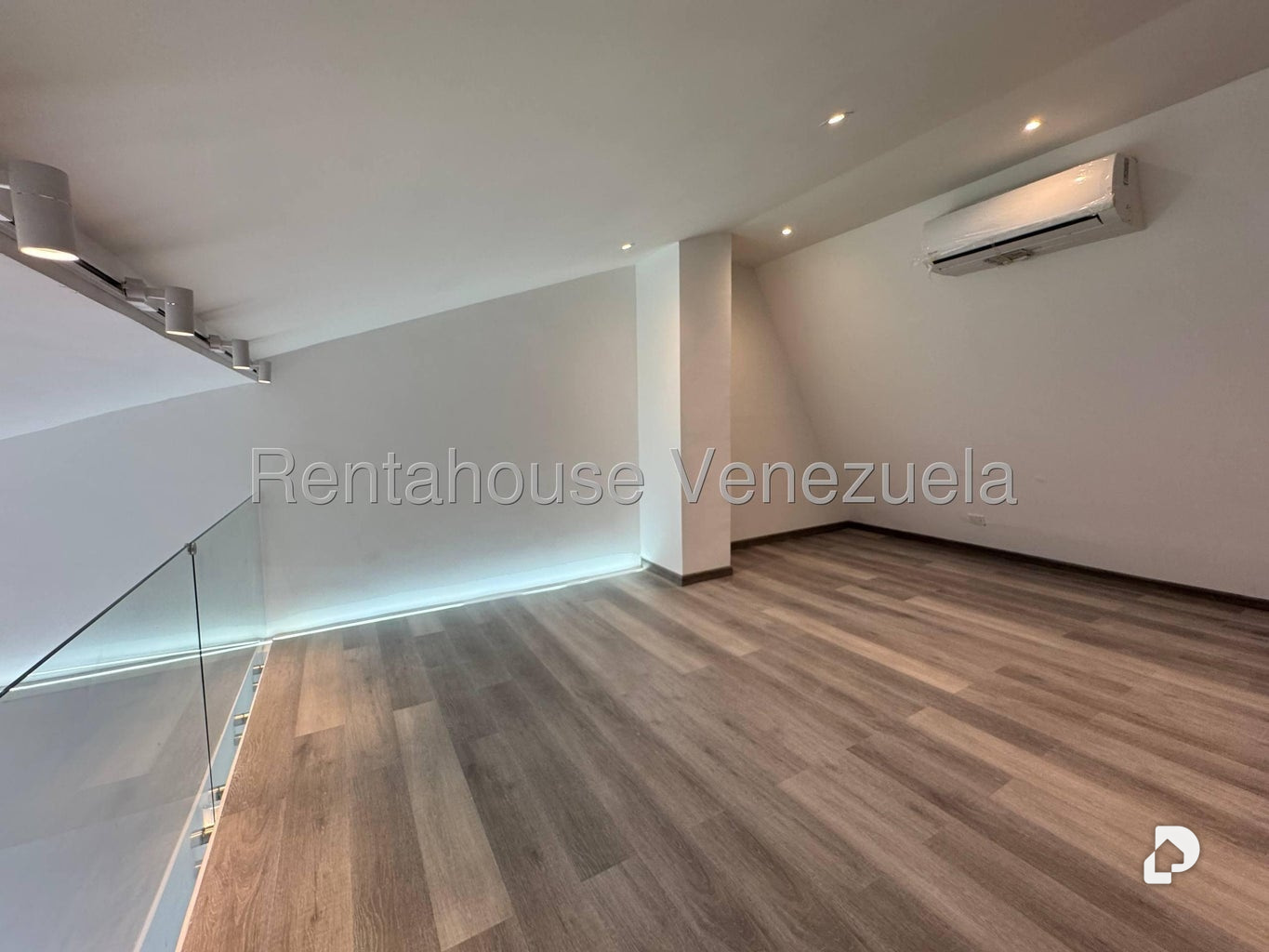 Penthouse en La Lagunita Country Club, Caracas