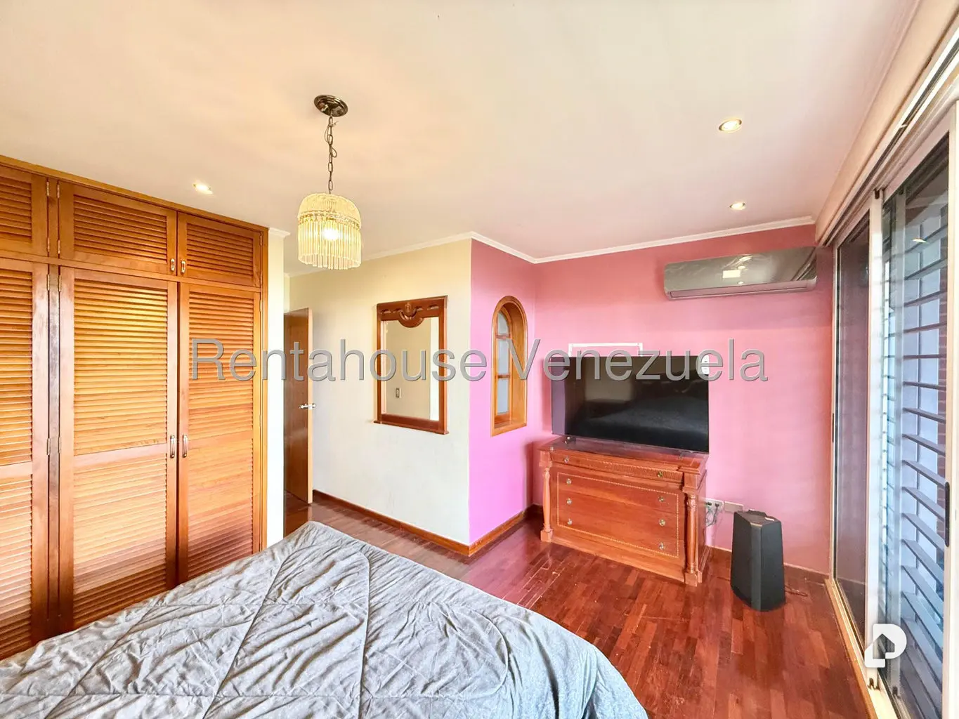 Apartamento en Lomas de La Lagunita, Caracas – 10