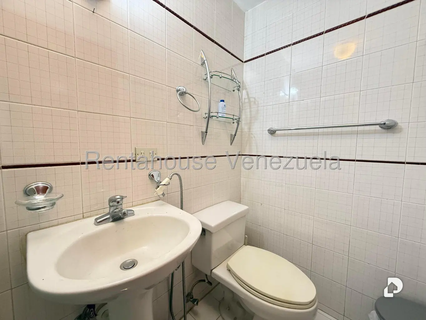 Apartamento en Lomas de La Lagunita, Caracas – 22