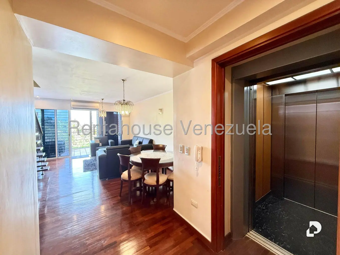 Apartamento en Lomas de La Lagunita, Caracas – 23