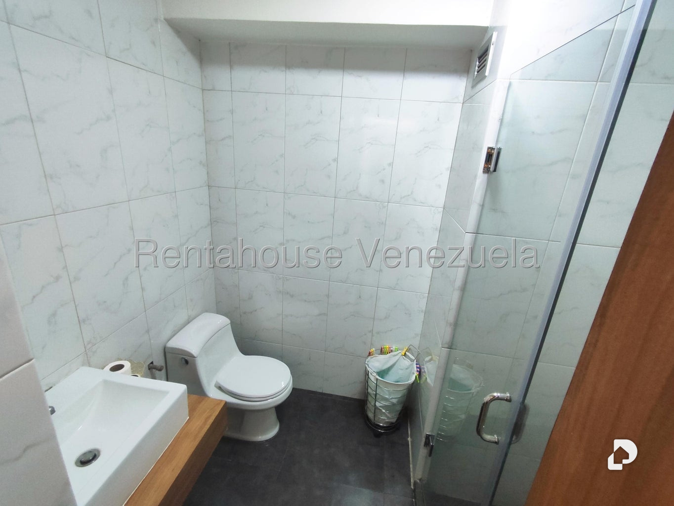 Apartamento en Montecristo, Caracas – 11