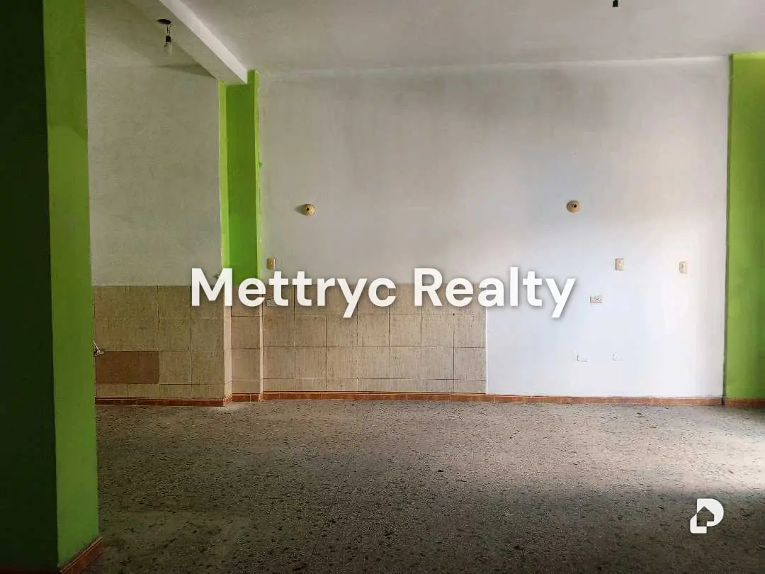 Local comercial en Casco San Blas, Valencia – 5