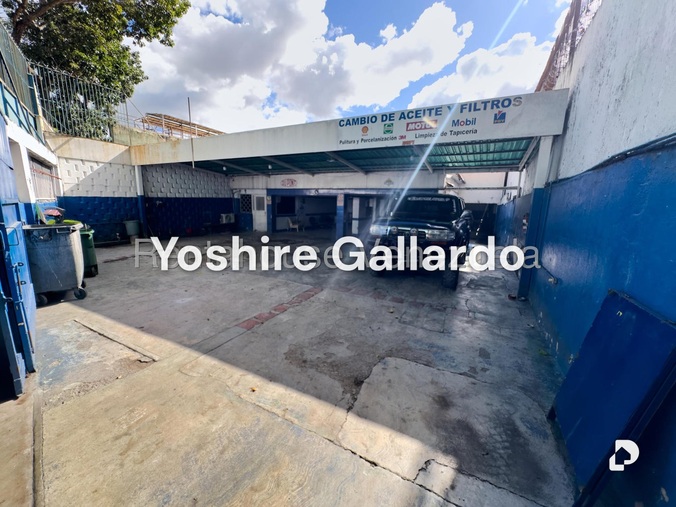 Local comercial en El Bosque, Caracas – 19