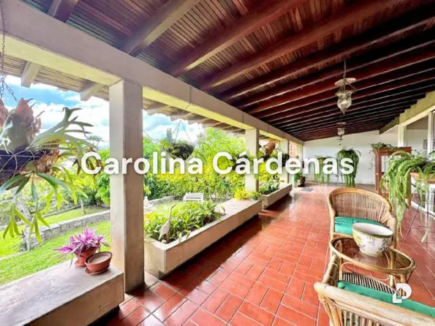 Casa en Cumbres de Curumo, Caracas – 2