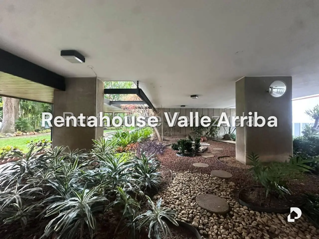 Apartamento en Los Palos Grandes, Caracas – 22