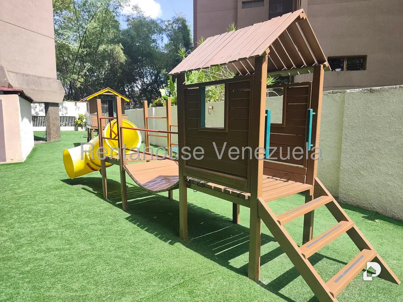 Apartamento en Las Mesetas de Santa Rosa de Lima, Caracas – 16