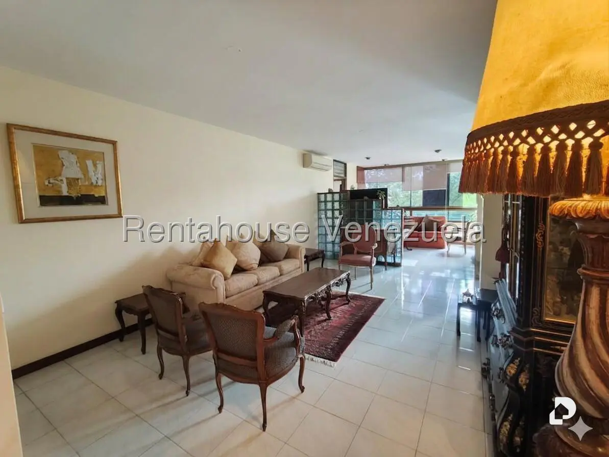 Apartamento en Las Mesetas de Santa Rosa de Lima, Caracas – 8