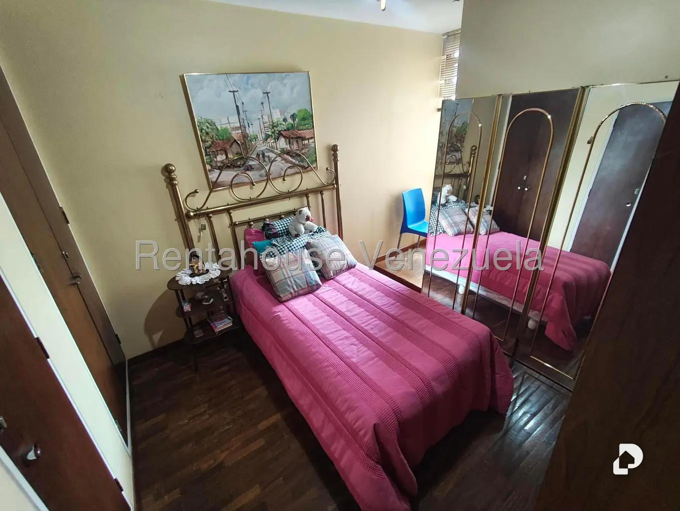 Apartamento en Las Mesetas de Santa Rosa de Lima, Caracas – 14