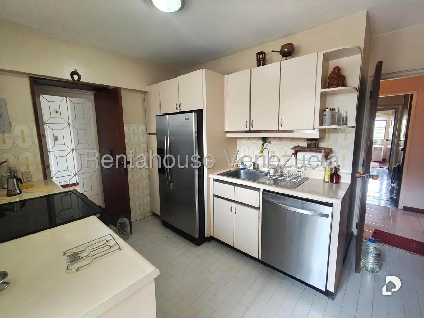Apartamento en Las Mesetas de Santa Rosa de Lima, Caracas – 21