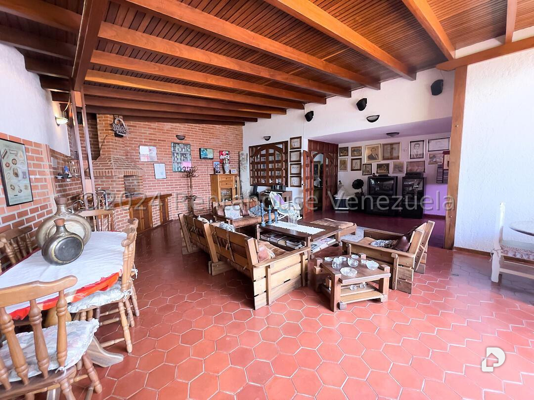 Casa en Alto Prado, Caracas – 12