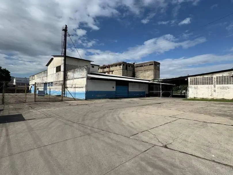 Warehouse in Cagua - 1