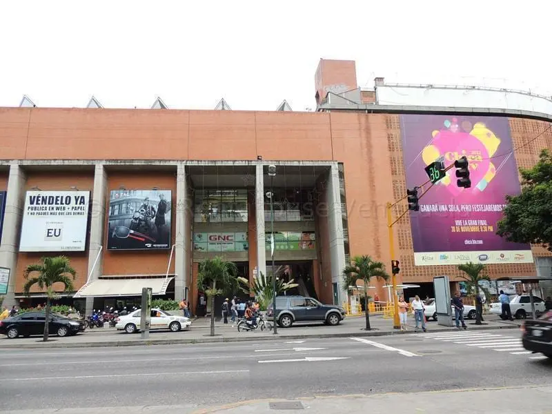 Local comercial en El Cafetal, Caracas - 1