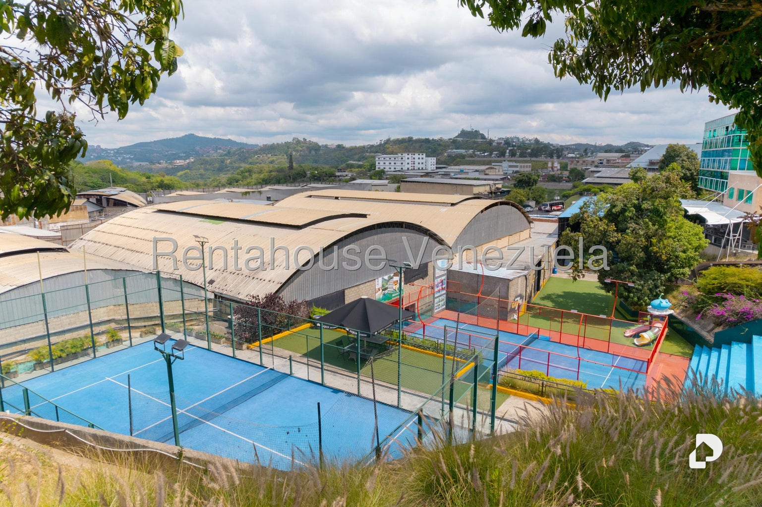 Local comercial en Petare, Caracas – 13