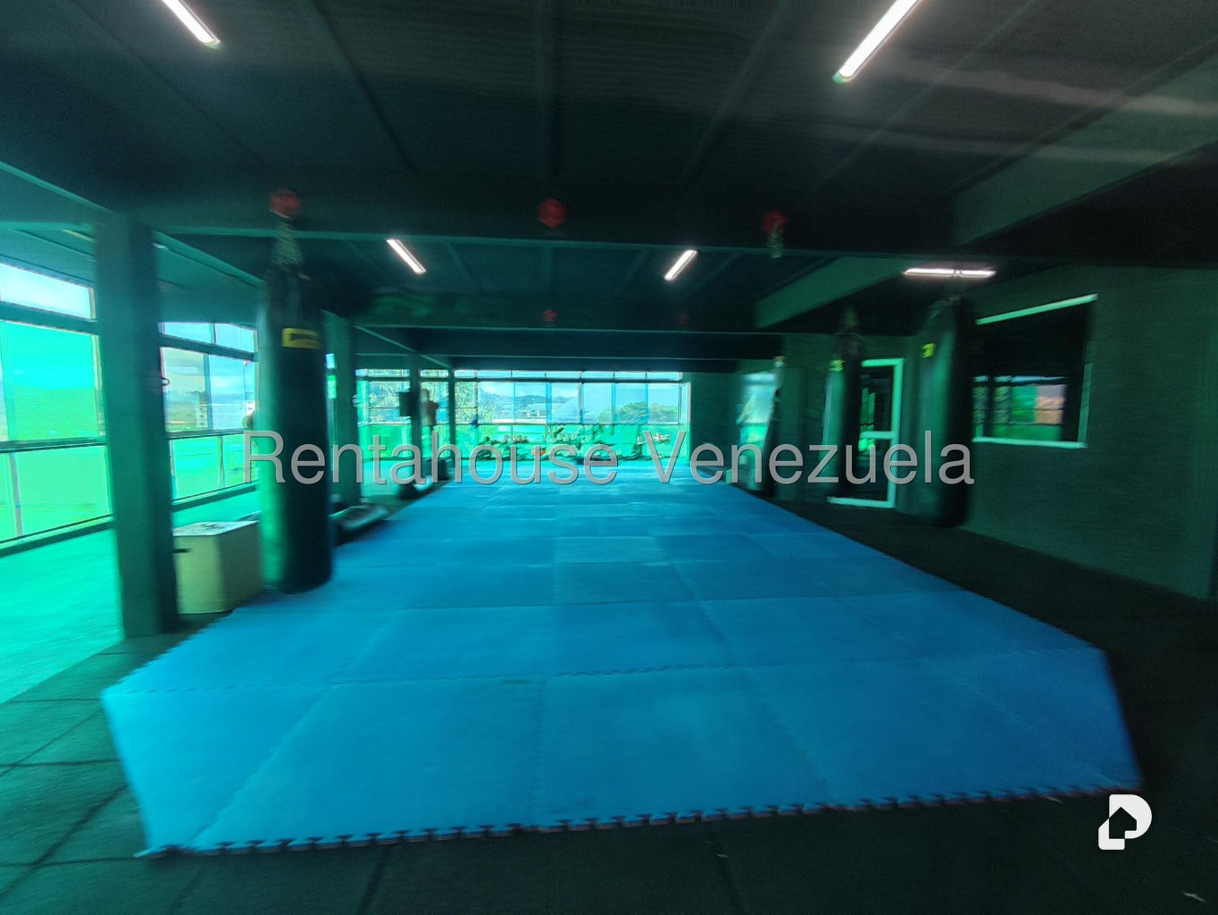 Local comercial en Petare, Caracas – 29