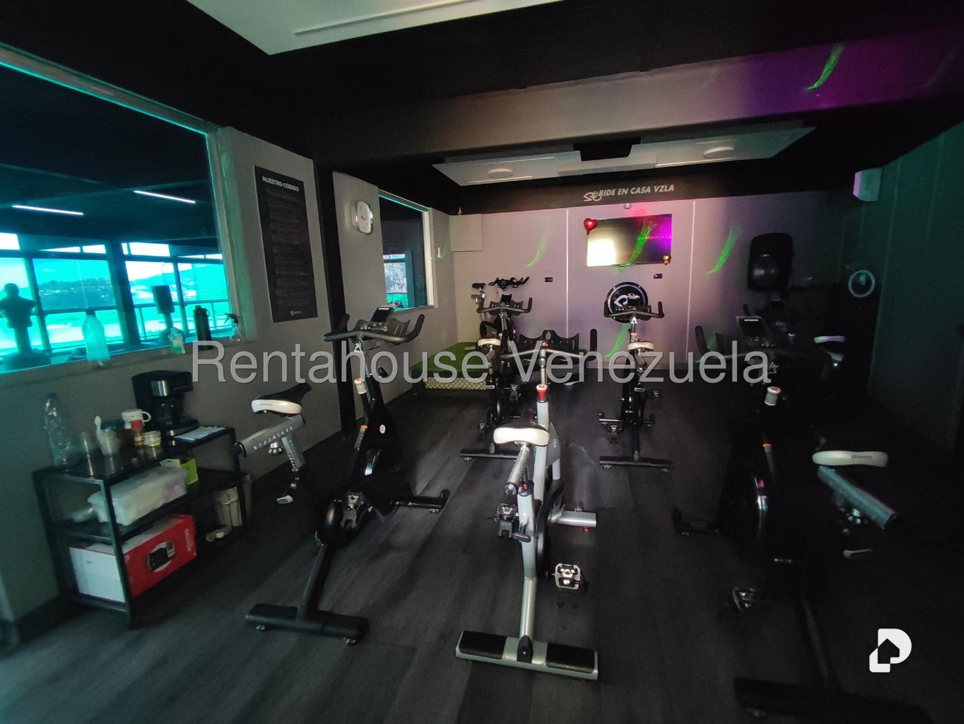 Local comercial en Petare, Caracas – 28