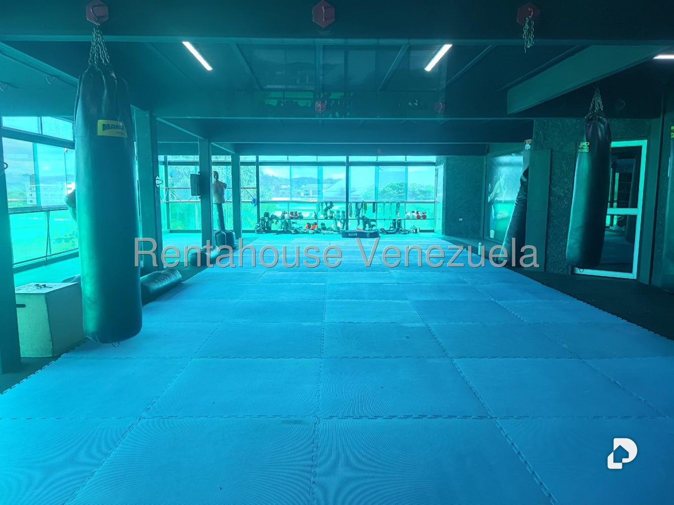 Local comercial en Petare, Caracas – 30