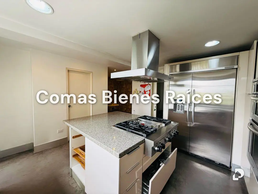 Apartment in Country Club, Caracas – 8