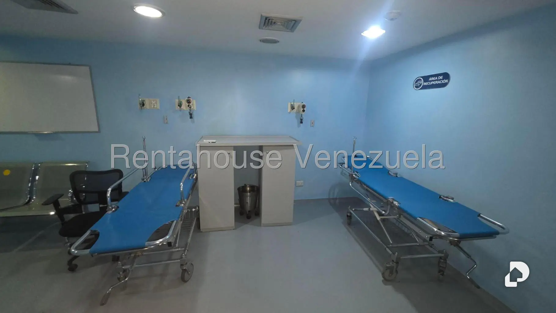 Local comercial en Parroquia Catedral, Caracas – 17