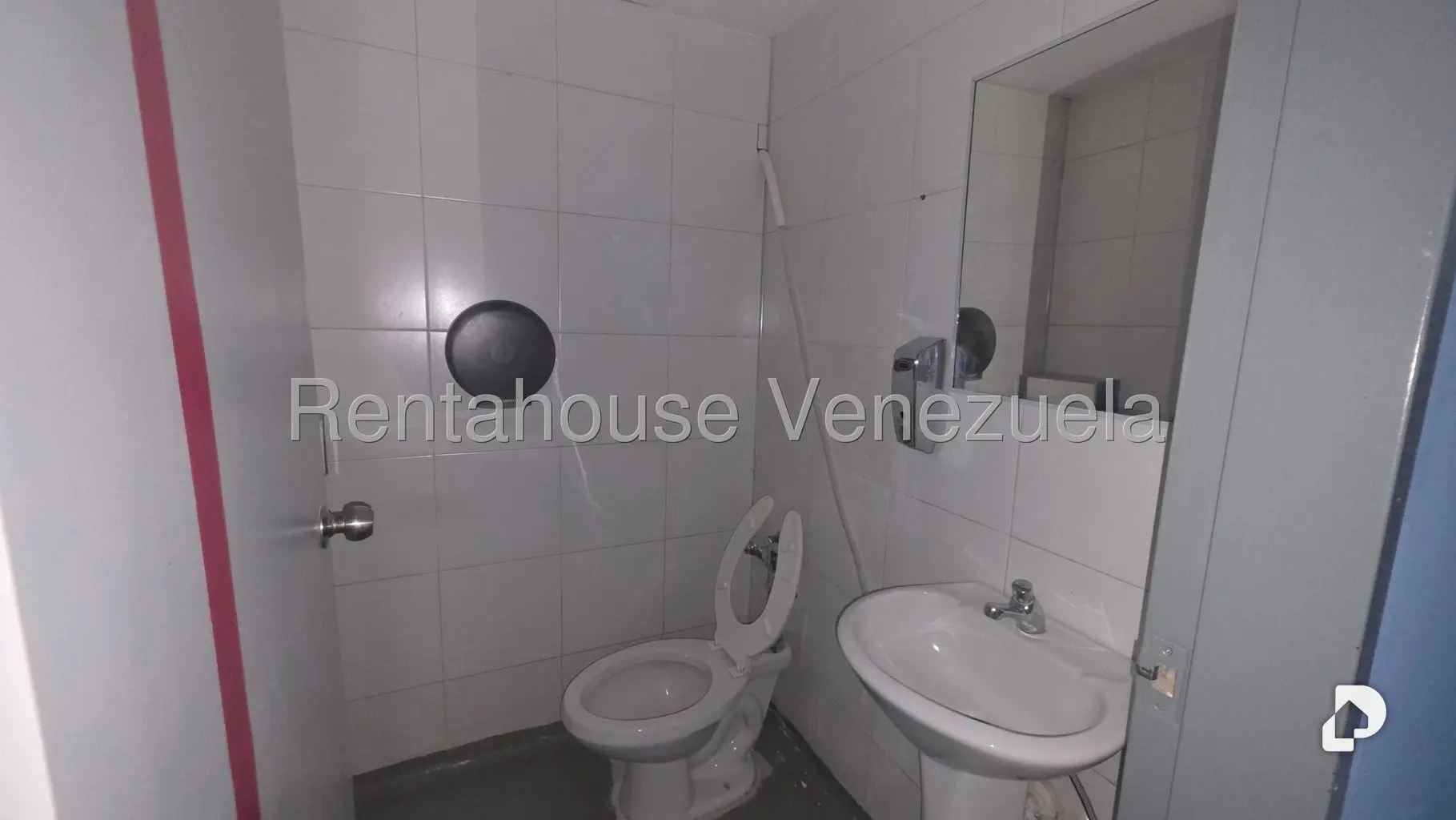 Local comercial en Parroquia Catedral, Caracas – 12