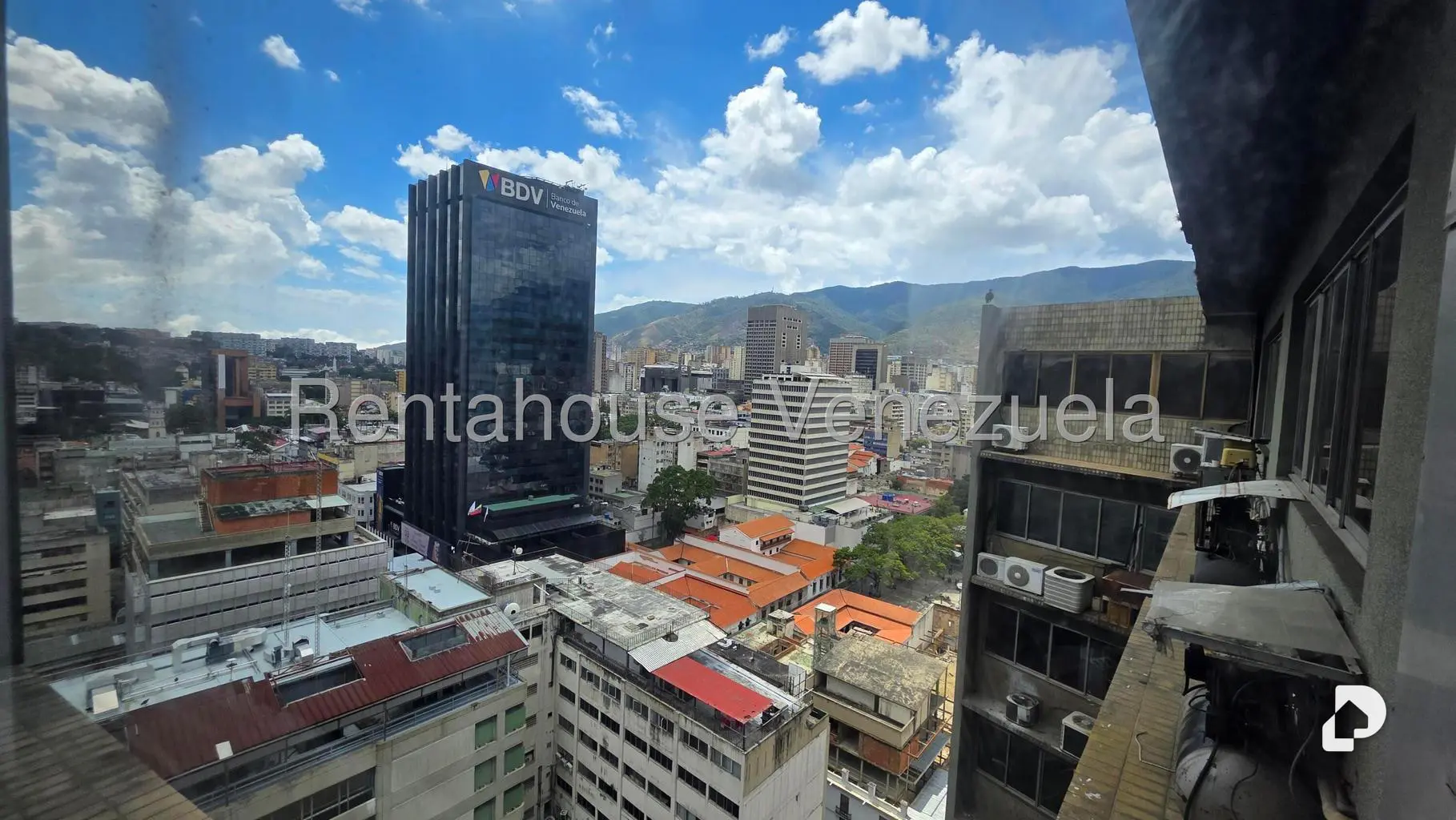 Local comercial en Parroquia Catedral, Caracas – 22