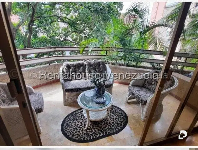 Apartamento en El Rosal, Caracas – 14
