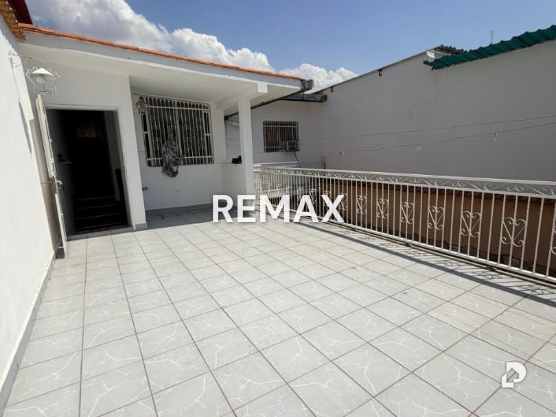 Casa en Urbanizacion San Ignacio, Maracay – 12