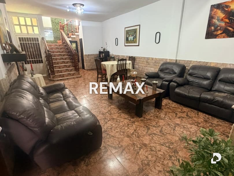 Casa en Urbanizacion San Ignacio, Maracay – 3