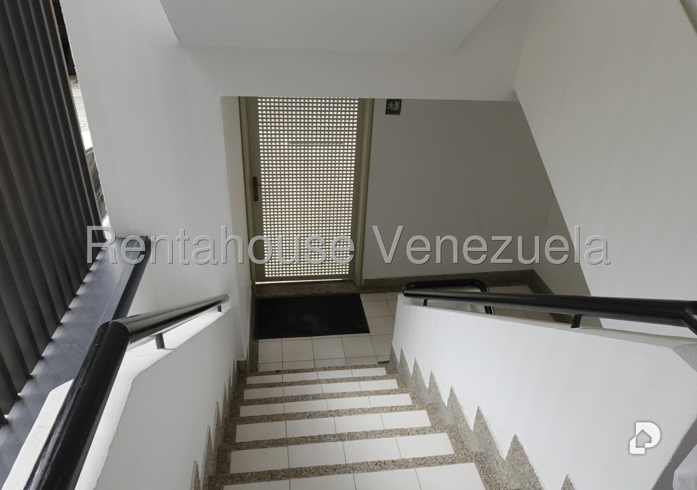 Apartment in Colinas de Valle Arriba, Caracas – 24