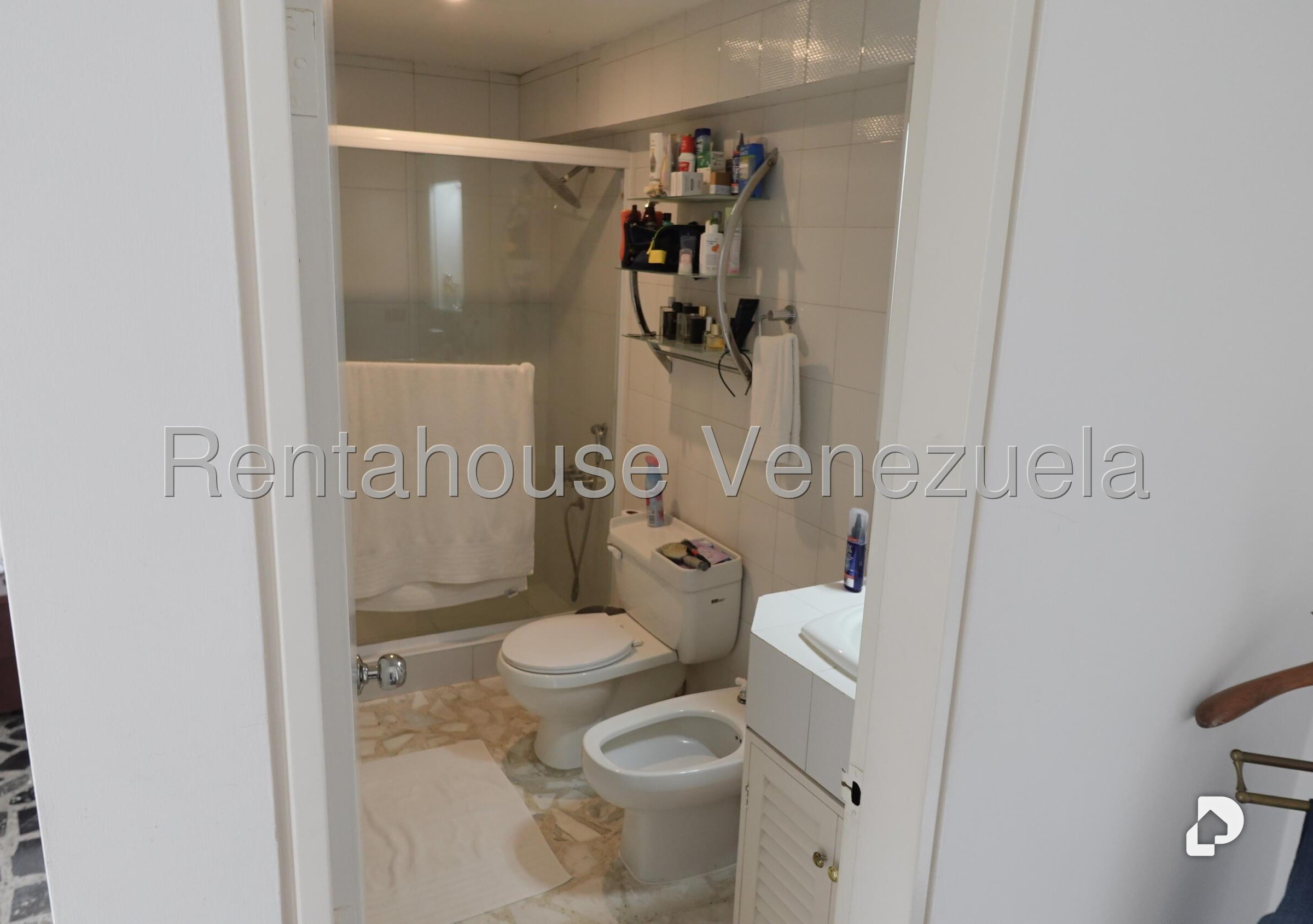 Apartment in Colinas de Valle Arriba, Caracas – 10