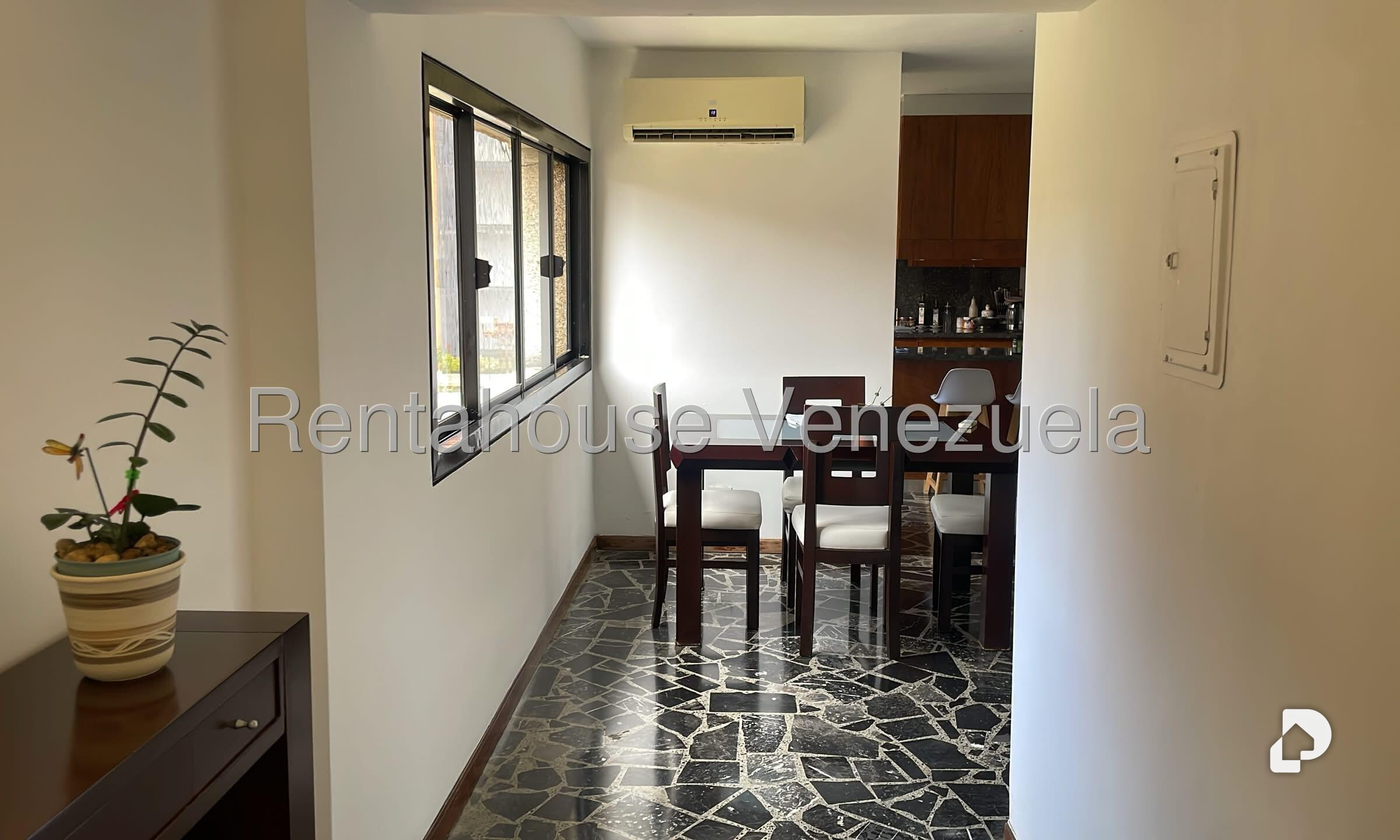 Apartment in Colinas de Valle Arriba, Caracas – 2