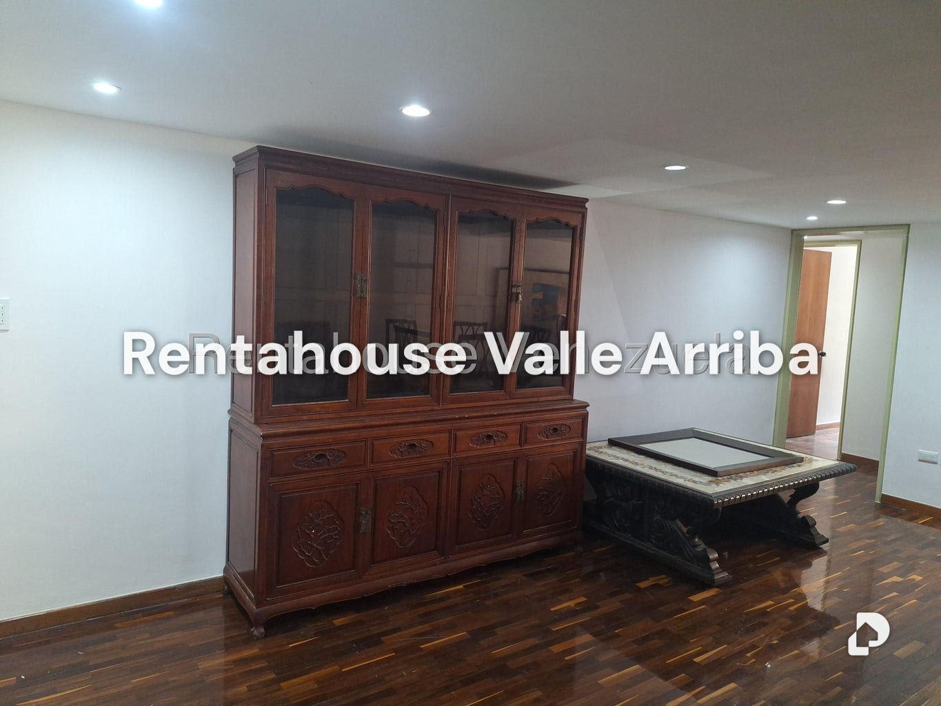 Apartamento en Los Palos Grandes, Caracas – 11