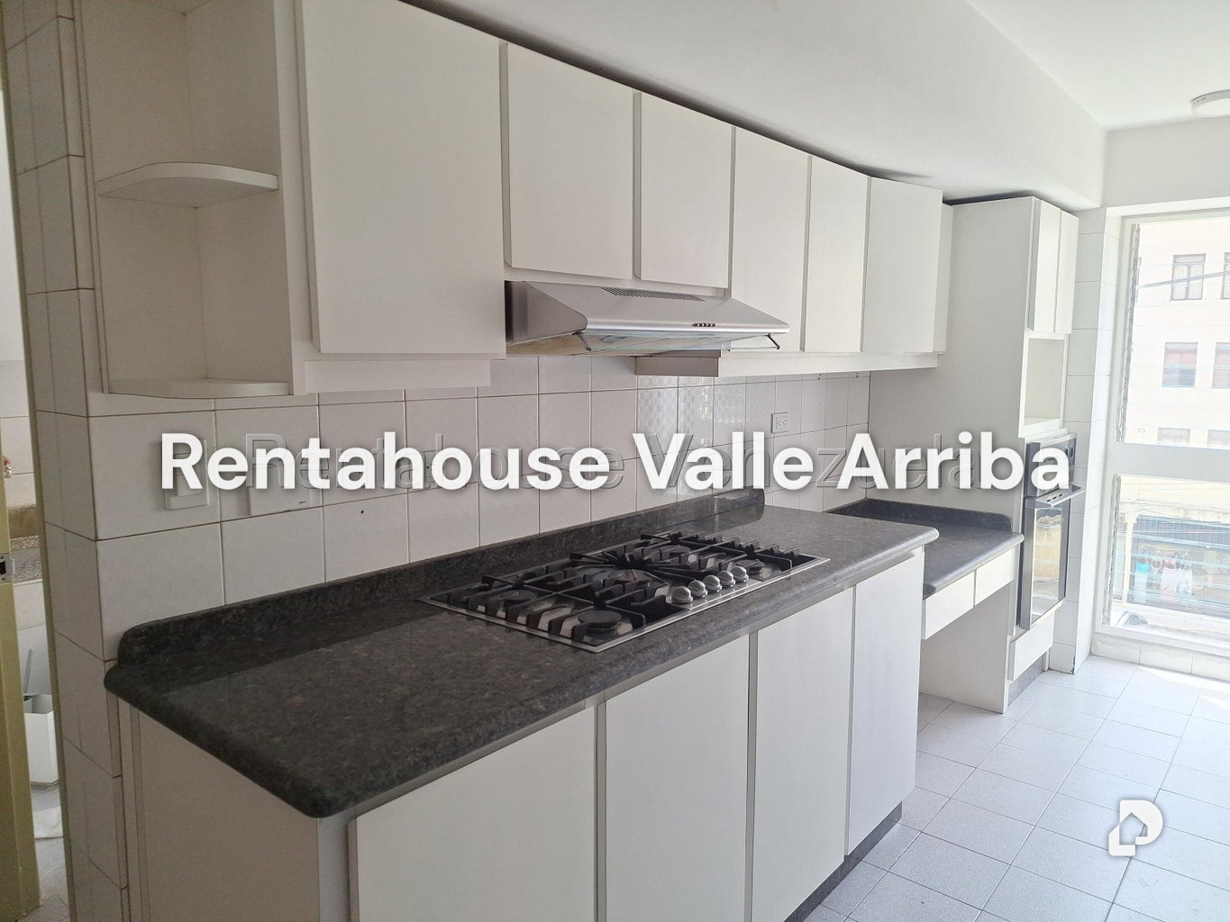 Apartamento en Los Palos Grandes, Caracas – 17