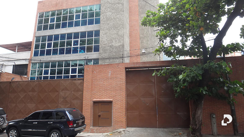 Edificio en Los Dos Caminos, Caracas – 2
