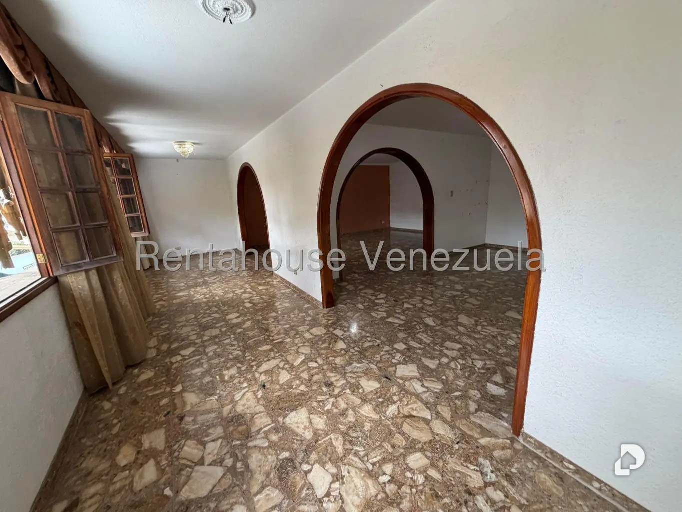 House in Colinas de Santa Mónica, Caracas – 19