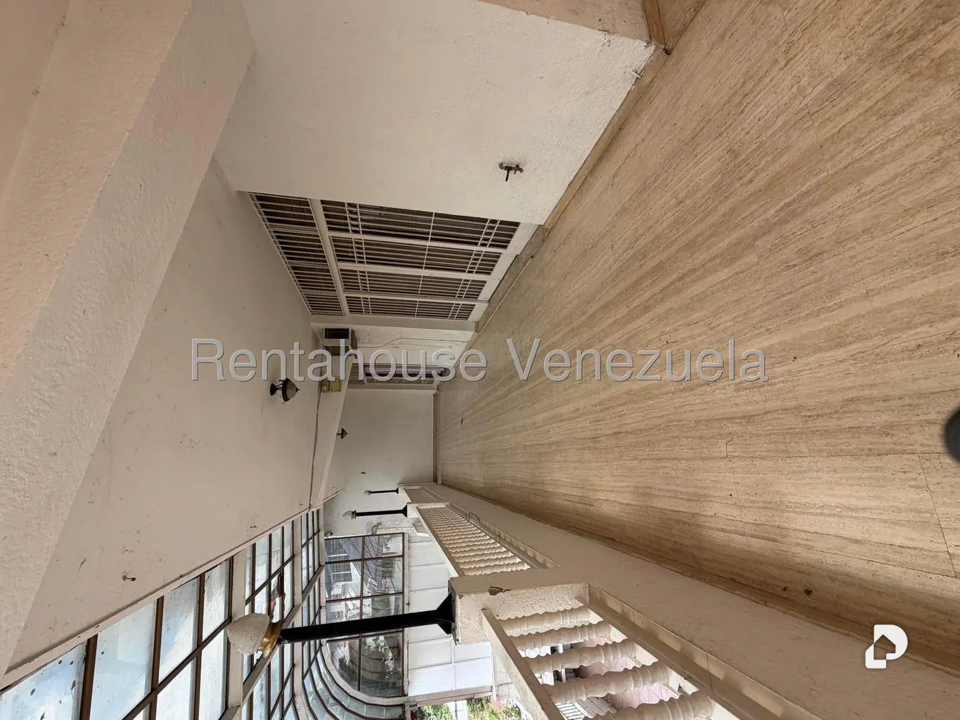 House in Colinas de Santa Mónica, Caracas – 58