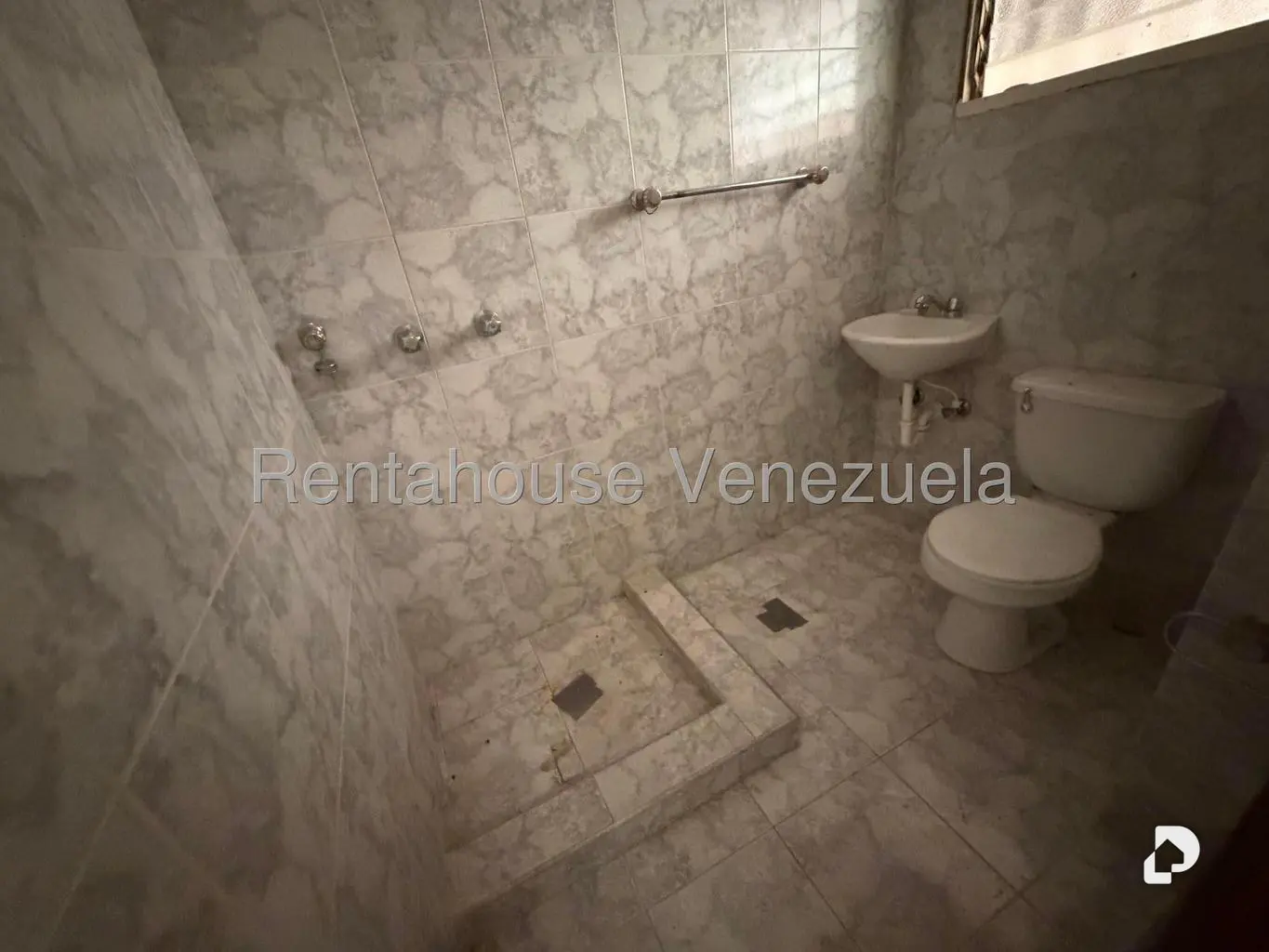 House in Colinas de Santa Mónica, Caracas – 22