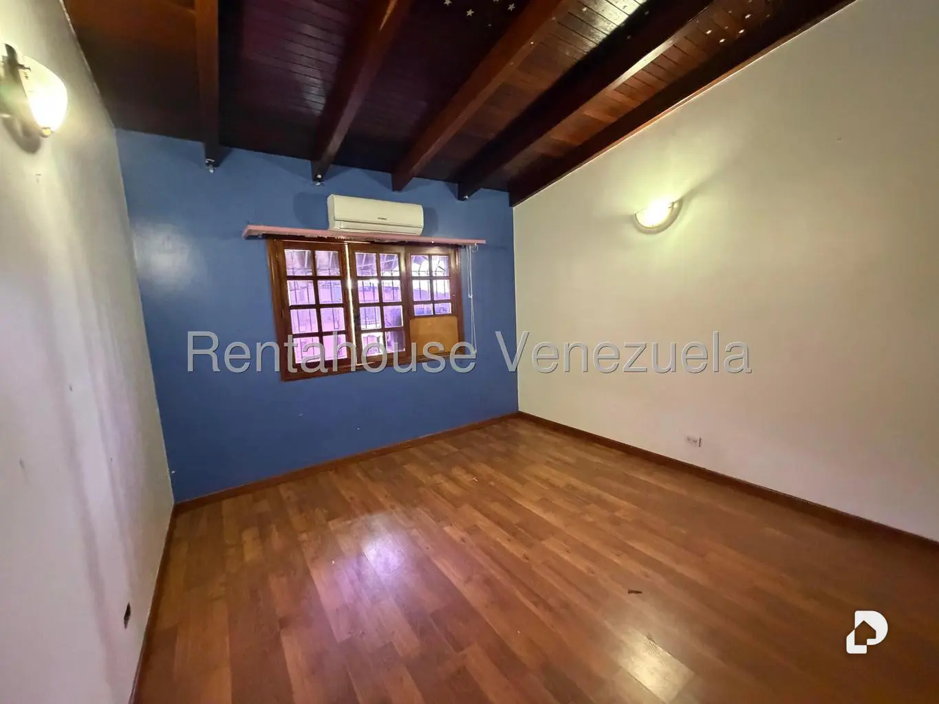 House in Colinas de Santa Mónica, Caracas – 48