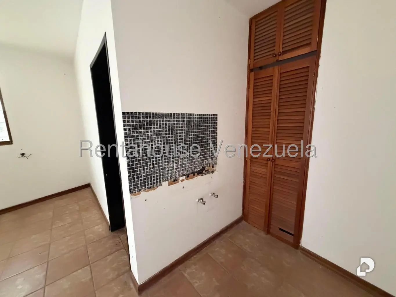 House in Colinas de Santa Mónica, Caracas – 40