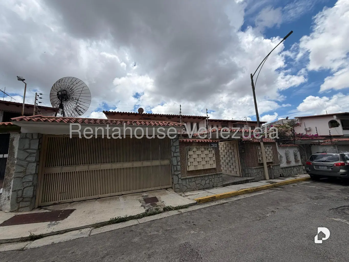 House in Colinas de Santa Mónica, Caracas – 1