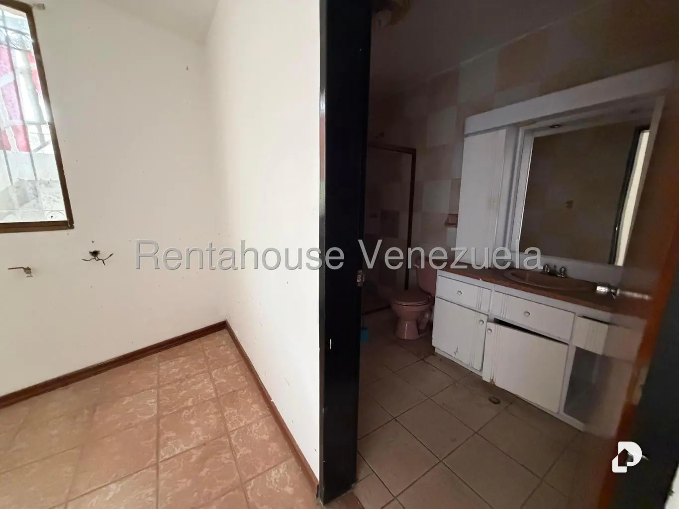 House in Colinas de Santa Mónica, Caracas – 39