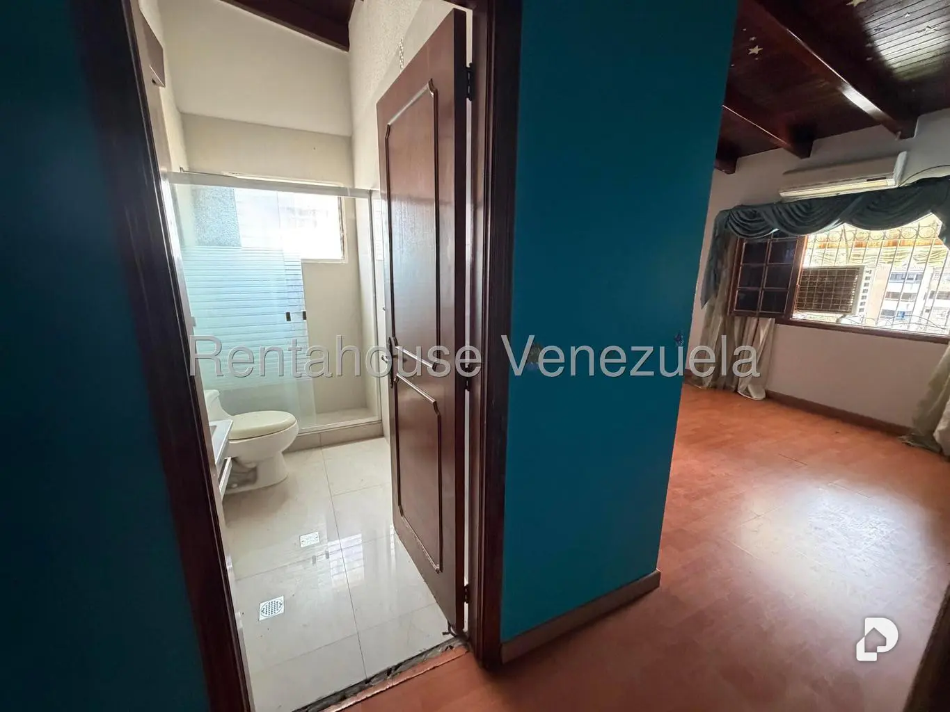 House in Colinas de Santa Mónica, Caracas – 54