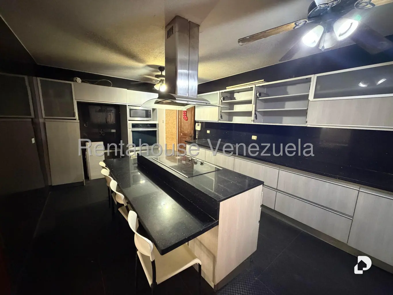 House in Colinas de Santa Mónica, Caracas – 12