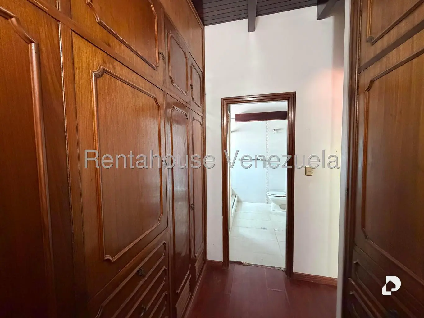 House in Colinas de Santa Mónica, Caracas – 52