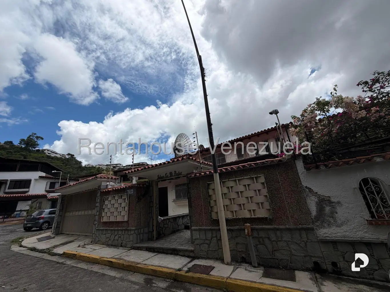 House in Colinas de Santa Mónica, Caracas – 2