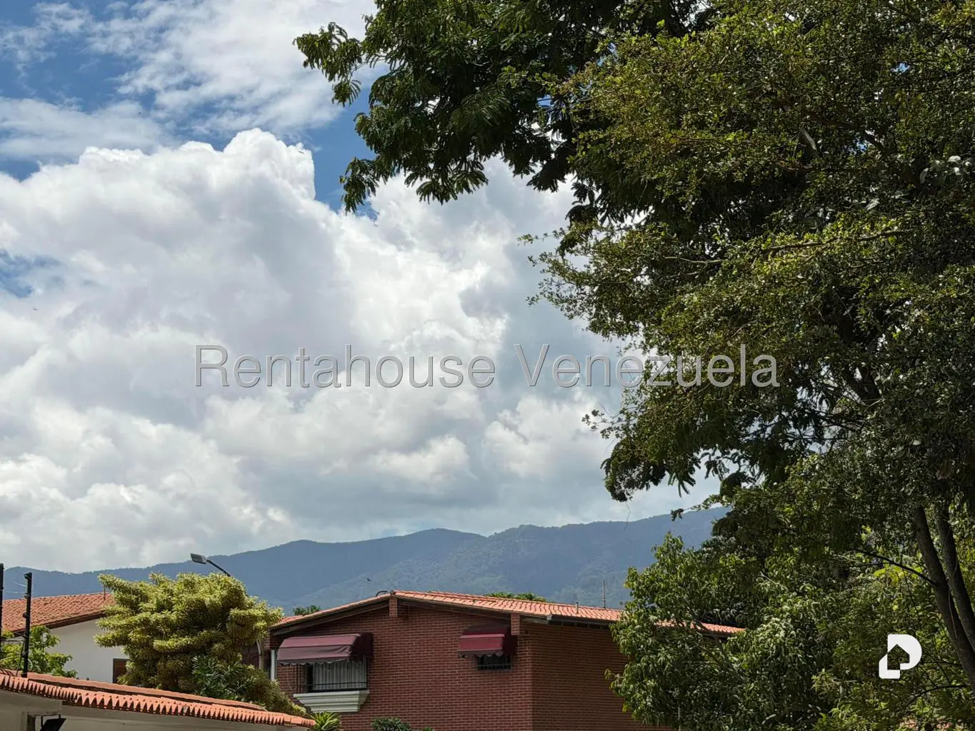 House in Colinas de Santa Mónica, Caracas – 60