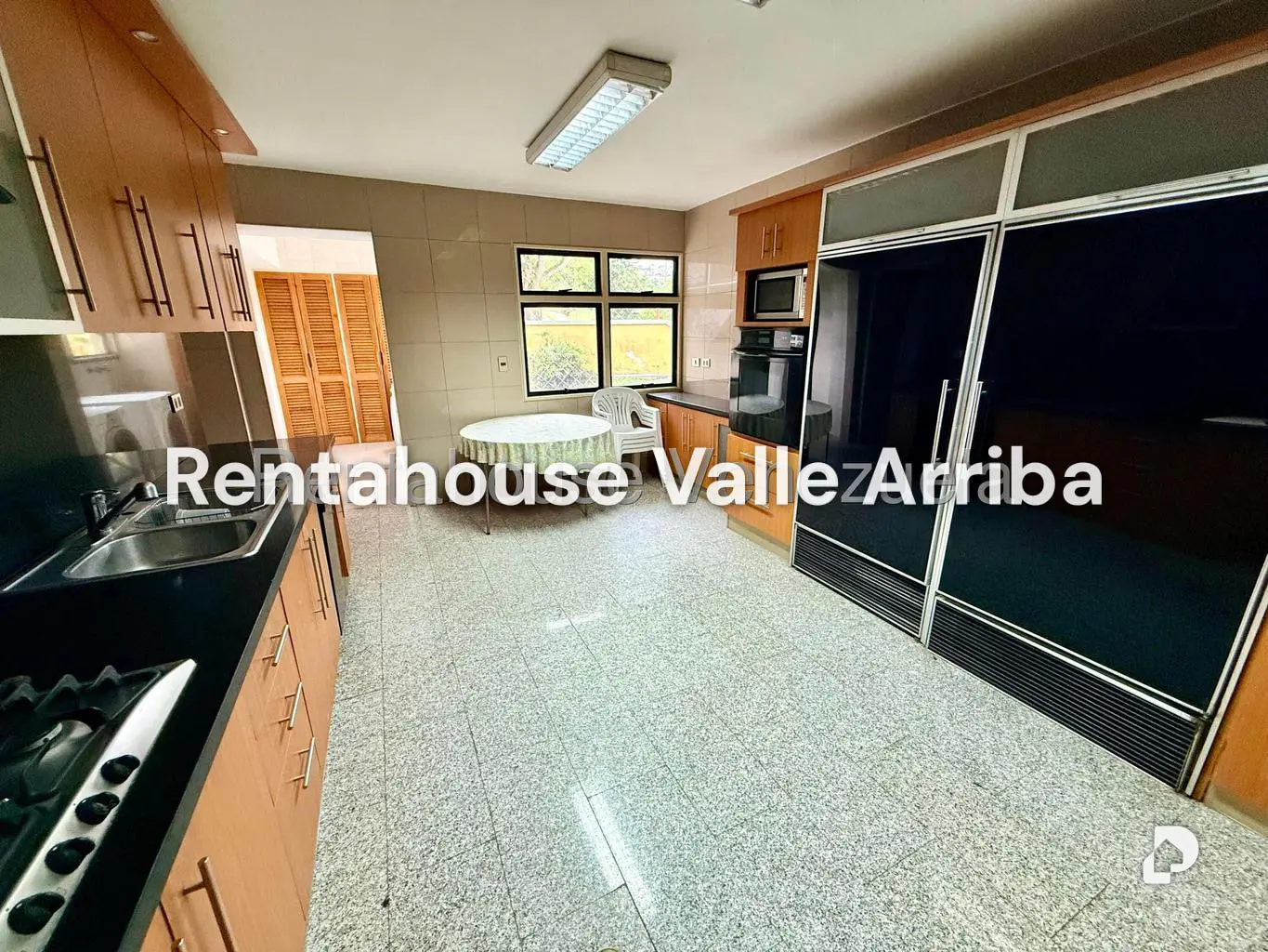 Apartamento en Lomas de La Lagunita, Caracas – 23