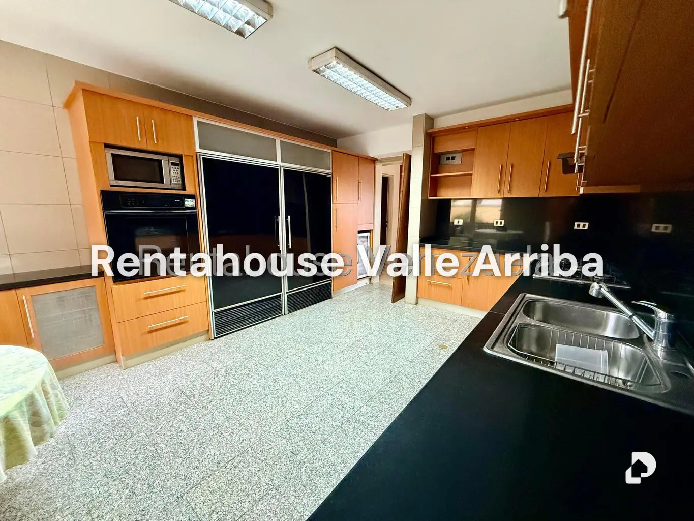 Apartamento en Lomas de La Lagunita, Caracas – 21