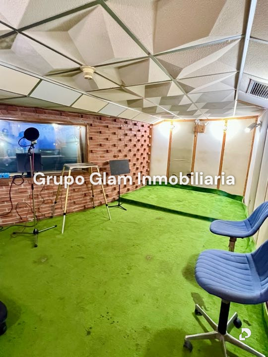 Local comercial en Los Palos Grandes, Caracas – 12